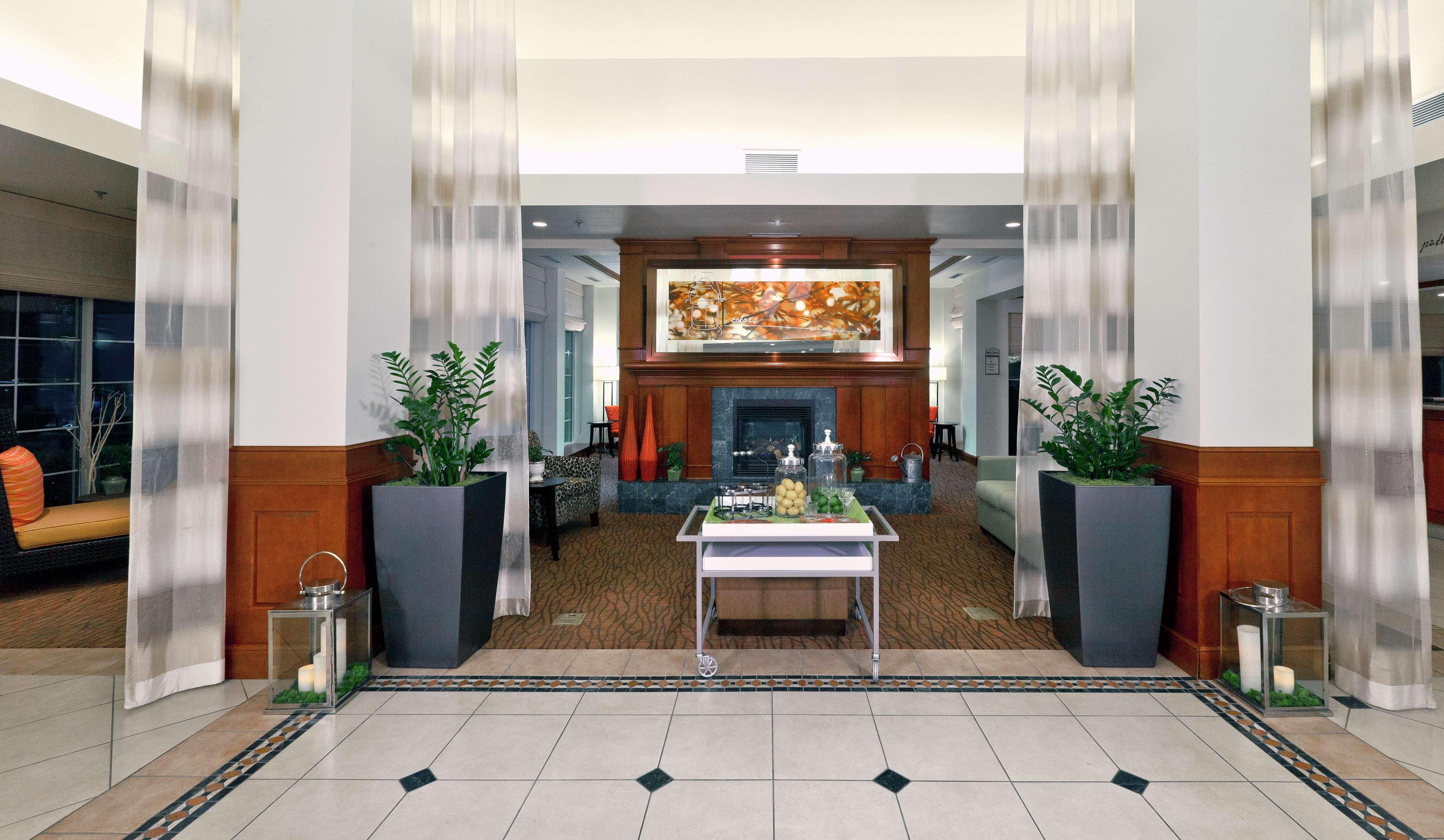 Hilton Garden Inn Ontario Ранчо-Кукамонга Экстерьер фото
