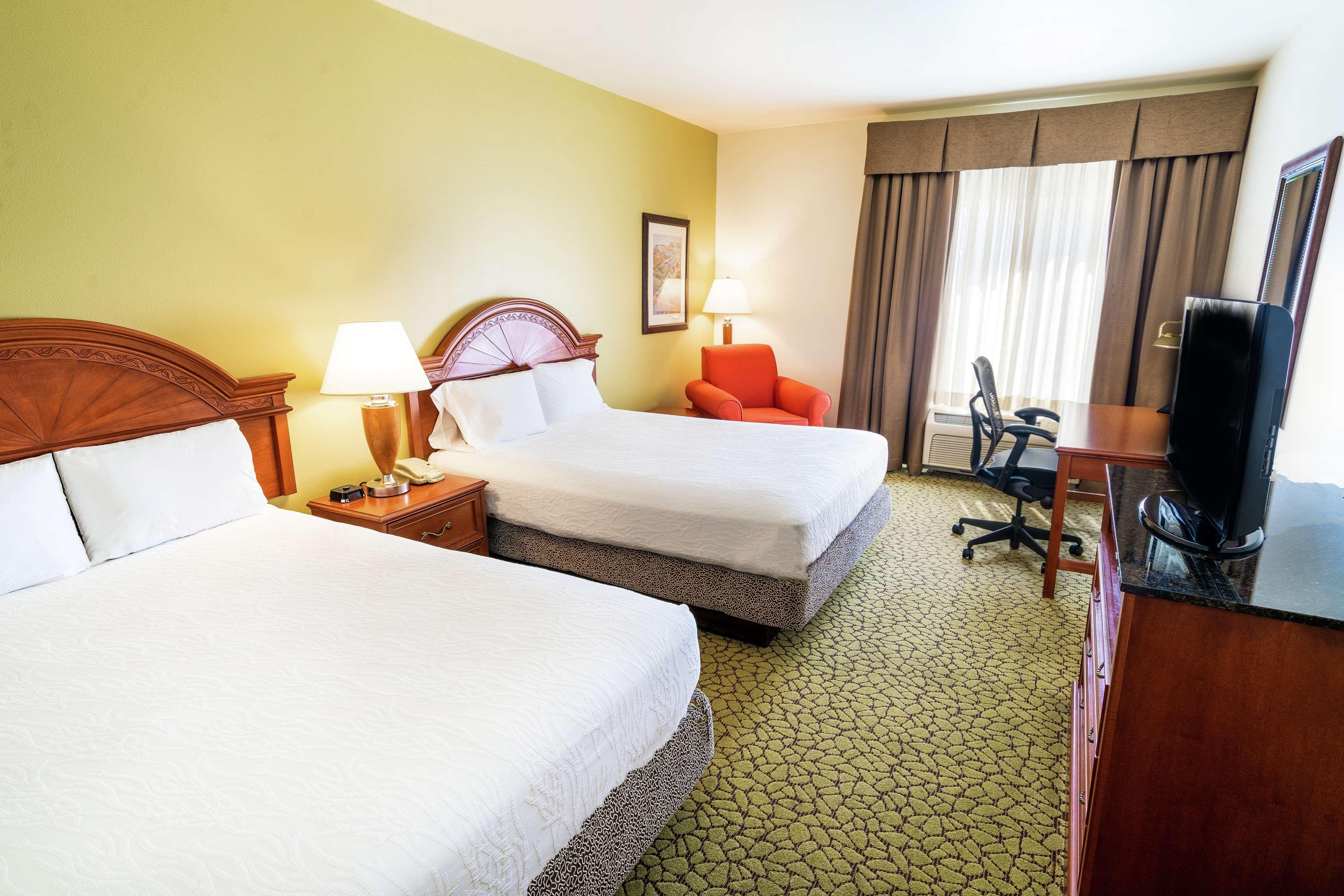 Hilton Garden Inn Ontario Ранчо-Кукамонга Экстерьер фото
