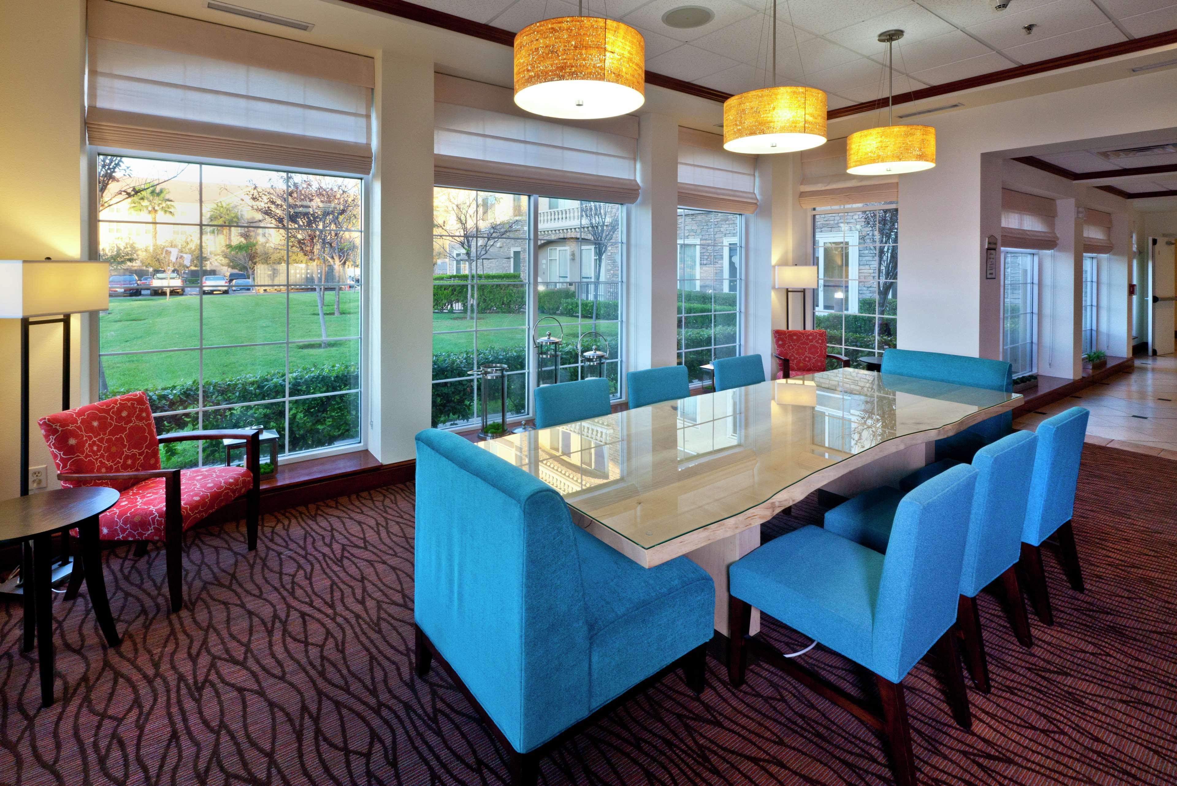 Hilton Garden Inn Ontario Ранчо-Кукамонга Экстерьер фото