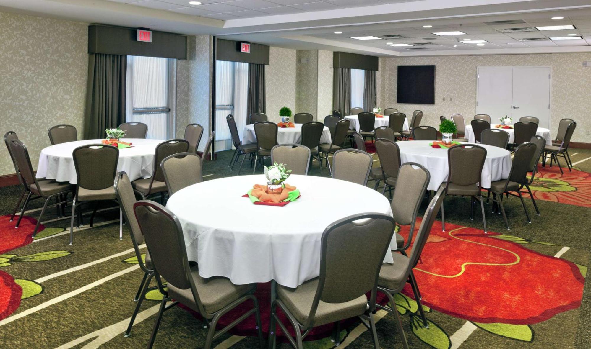 Hilton Garden Inn Ontario Ранчо-Кукамонга Экстерьер фото