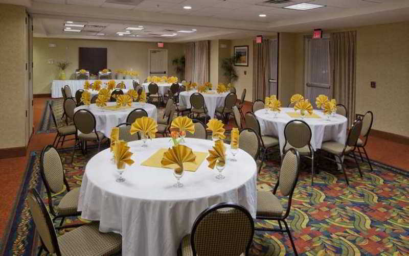 Hilton Garden Inn Ontario Ранчо-Кукамонга Экстерьер фото