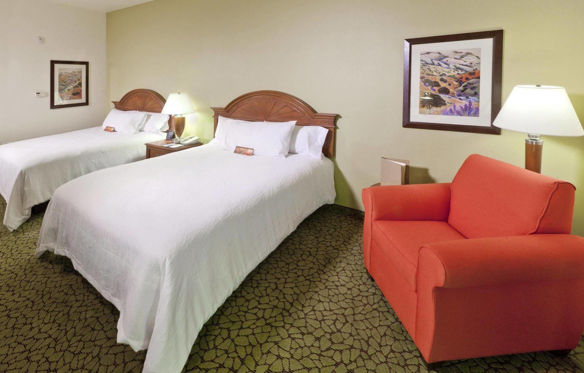 Hilton Garden Inn Ontario Ранчо-Кукамонга Экстерьер фото
